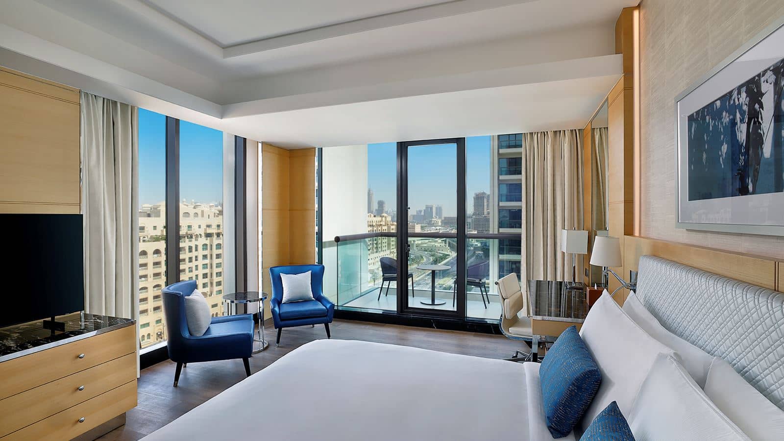 rooms-palm-deluxe-king