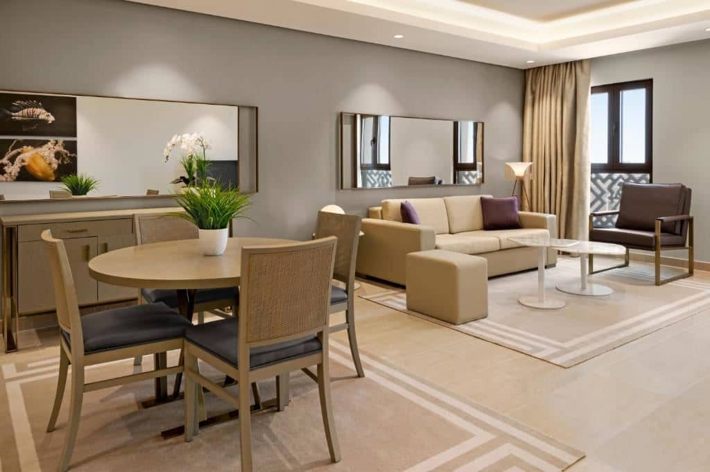 rooms-family-two-bedroom-palm-view-apartment
