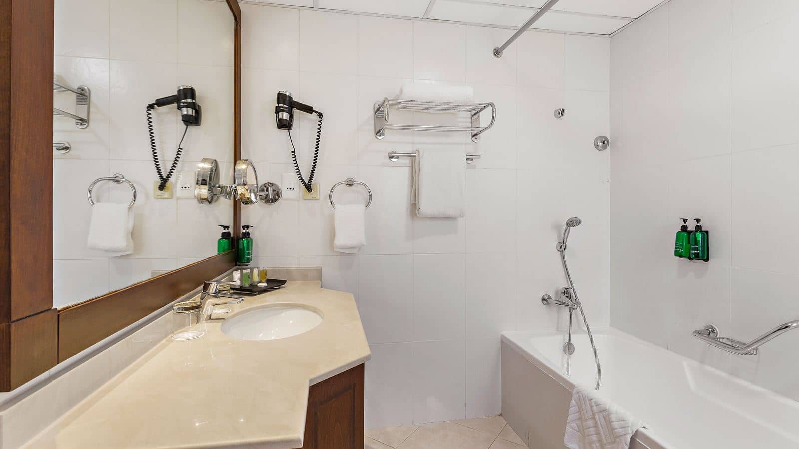 rooms-standard-room