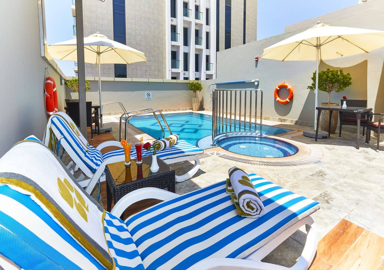 pools-outdoor-pool