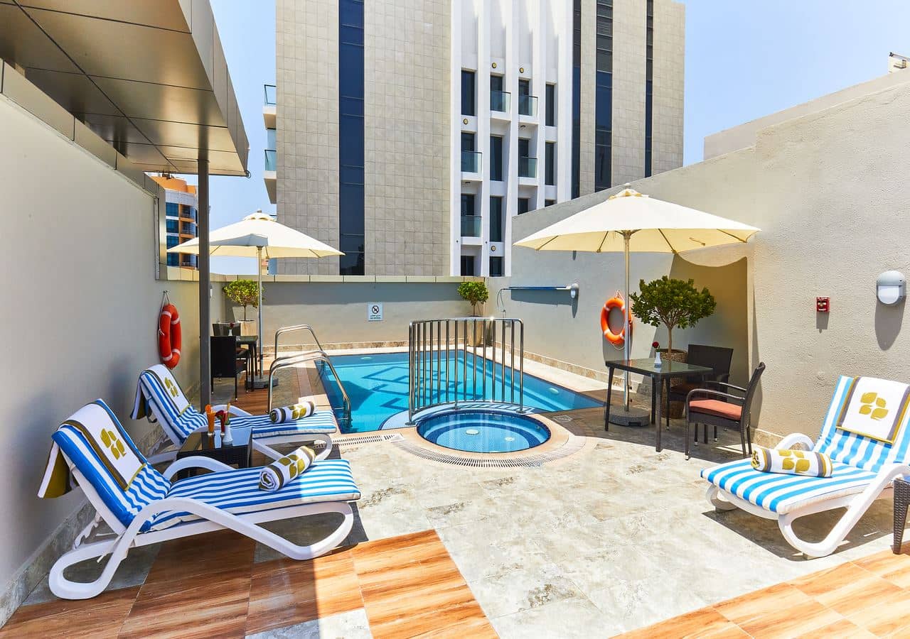 pools-outdoor-pool