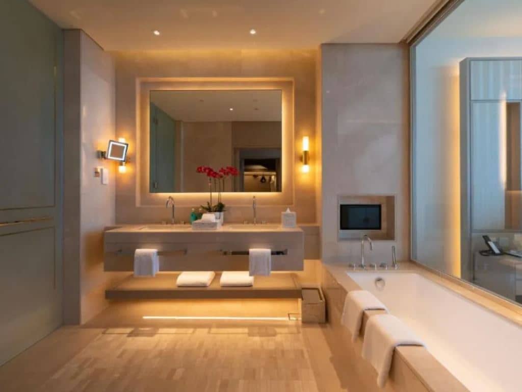 rooms-pool-party-room-with-pool