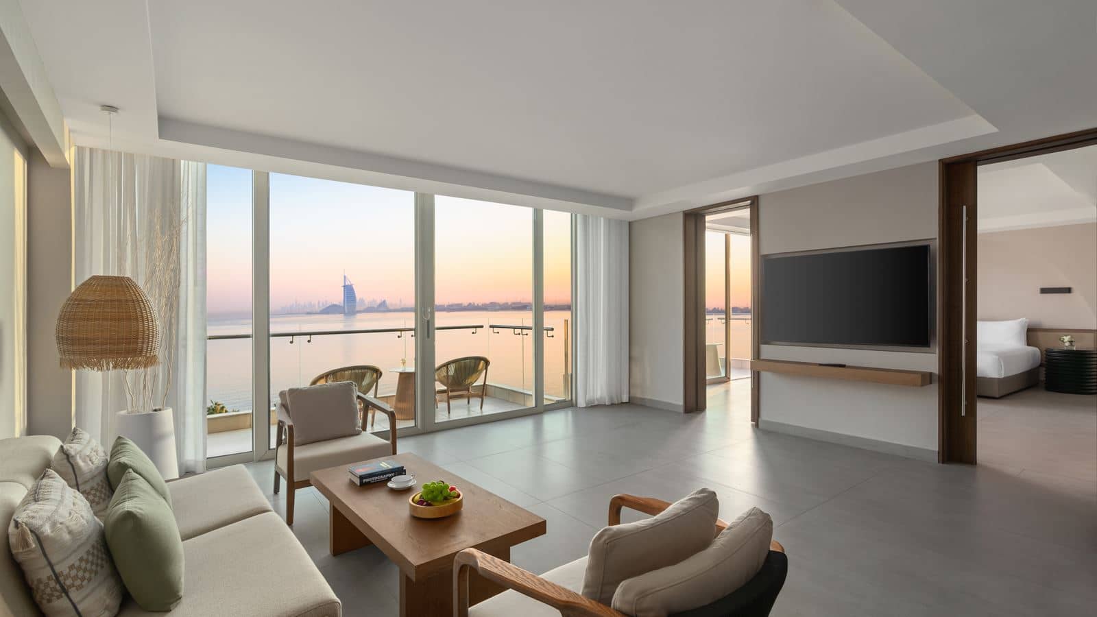 rooms-senior-suite