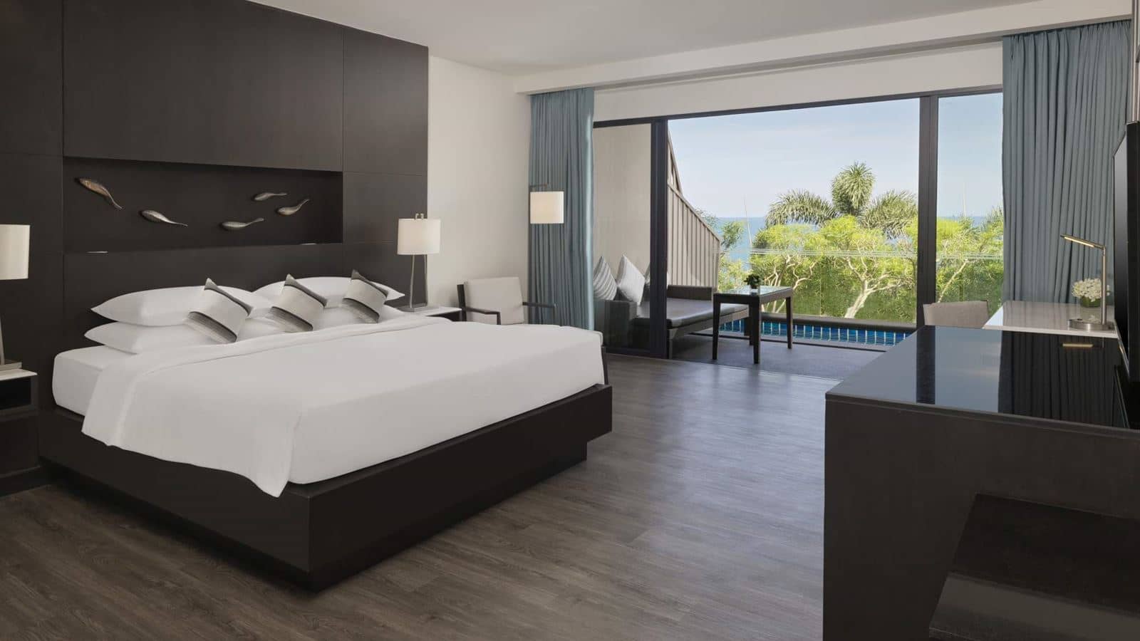 rooms-king-bed-with-plunge-pool