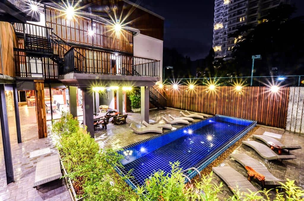 pools-outdoor-pool