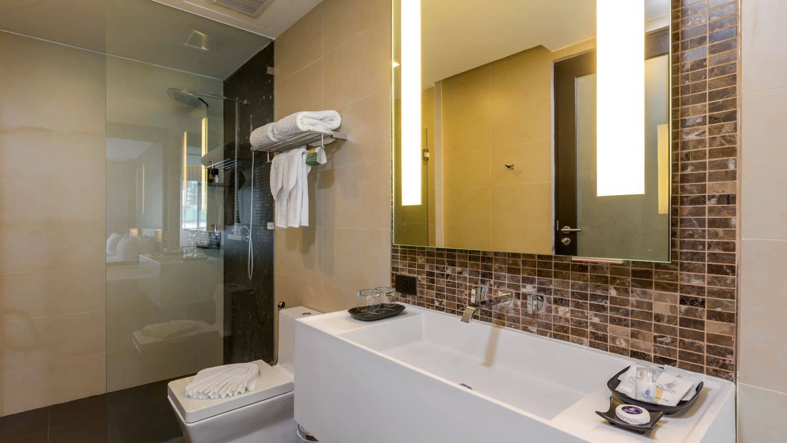 rooms-deluxe-room