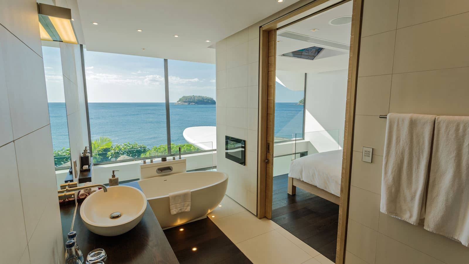 rooms-onebedroom-ocean-pool-loft