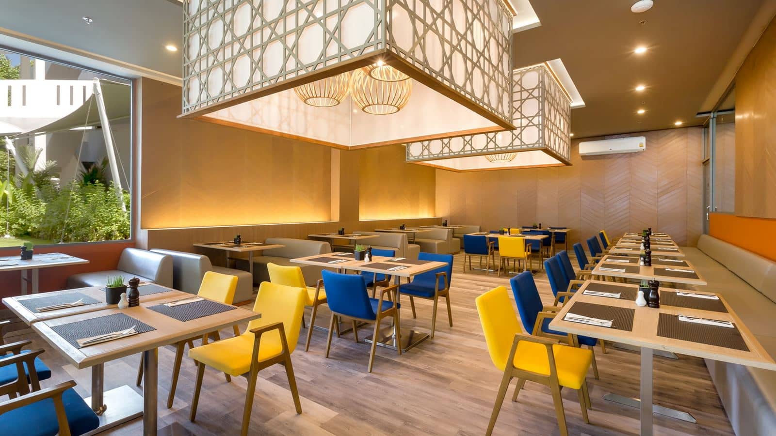 restaurants-the-main-restaurant