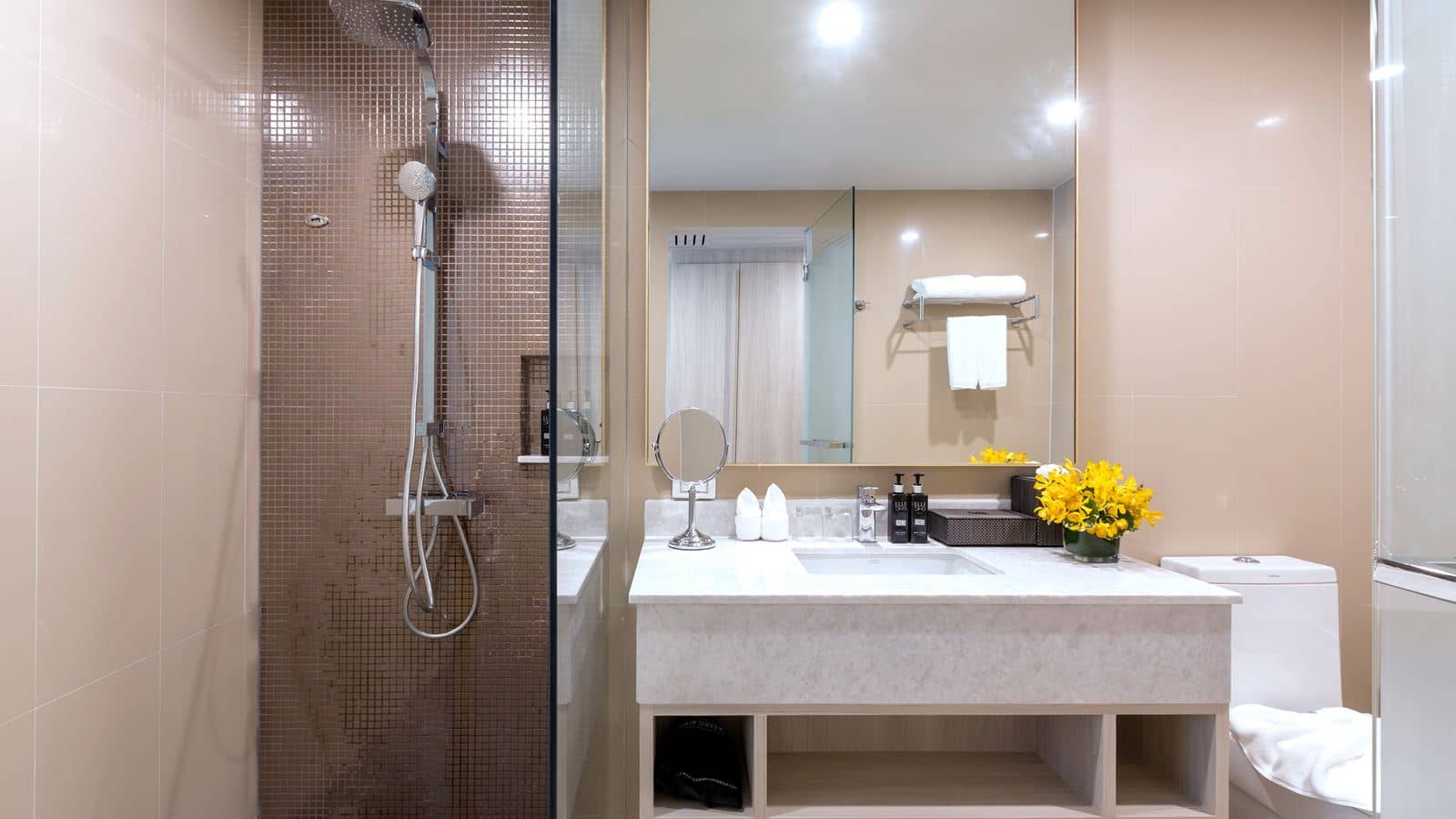 rooms-deluxe-pool-access-beach-wing