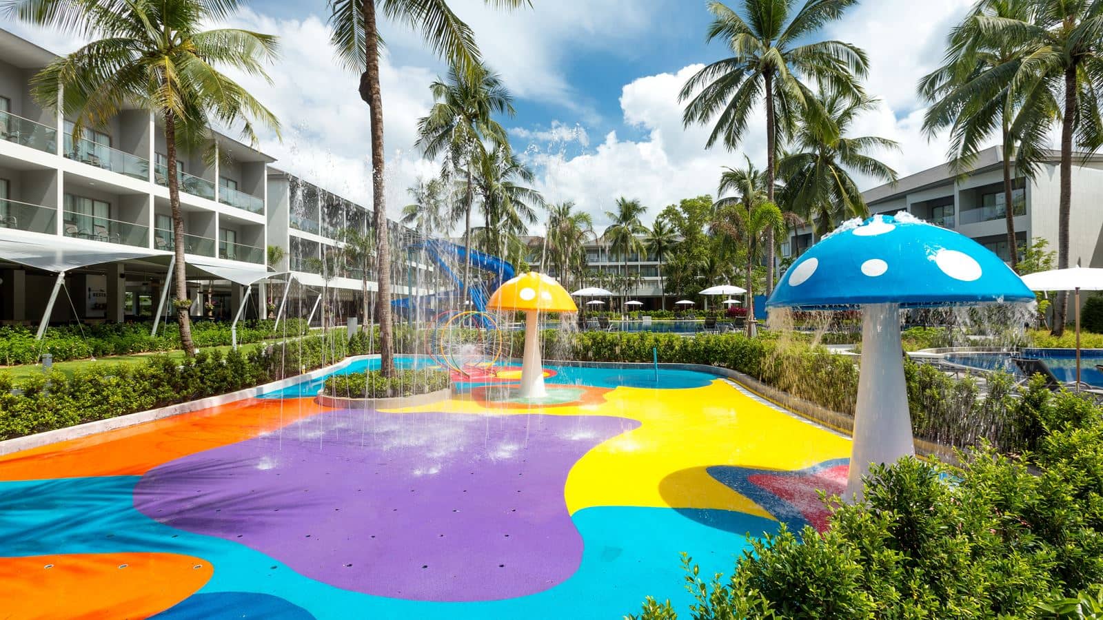 water-park-outdoor-childrens-pool