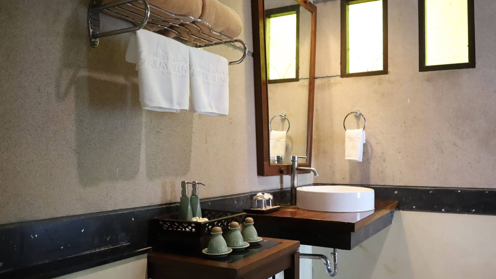 rooms-jacuzzi-villa