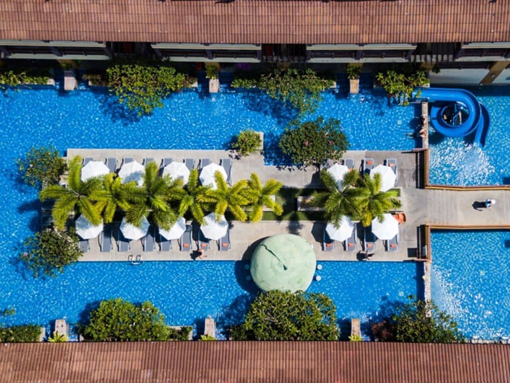 pools-outdoor-pool