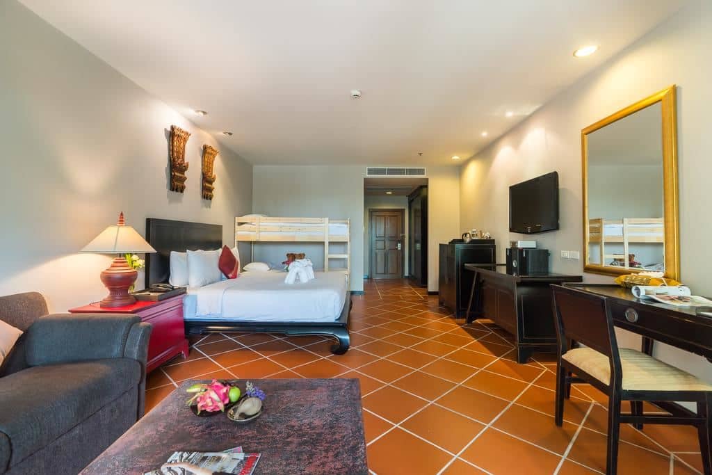 rooms-dorshada-ocean-view-family