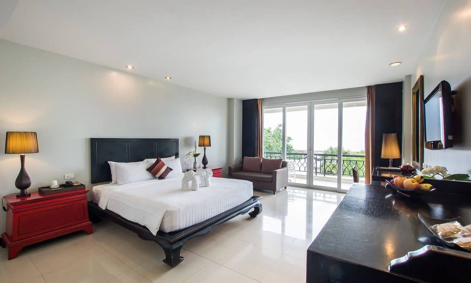 rooms-deluxe-room