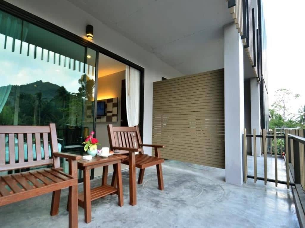rooms-deluxe-room