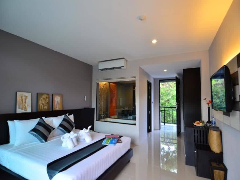 rooms-deluxe-room
