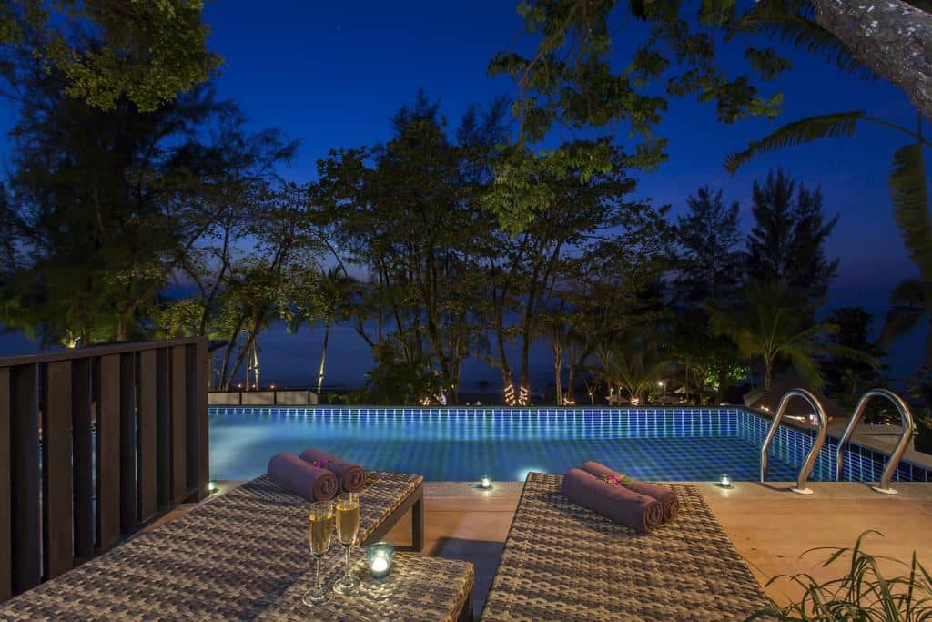 rooms-allamanda-pool-villa