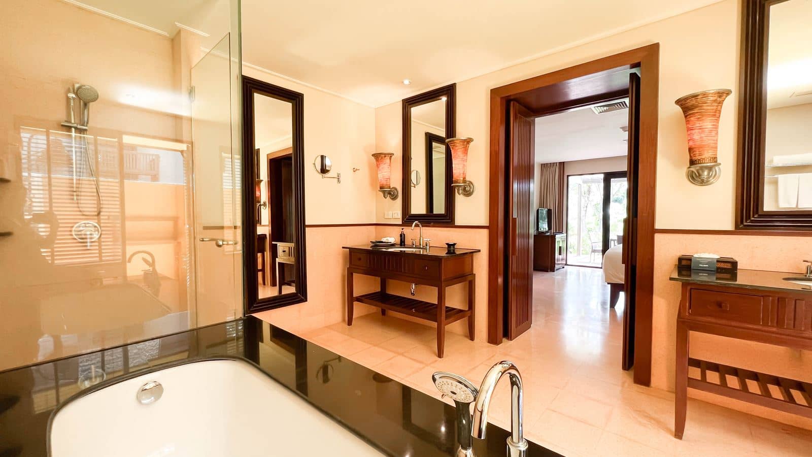 rooms-twobedroom-suite-villa