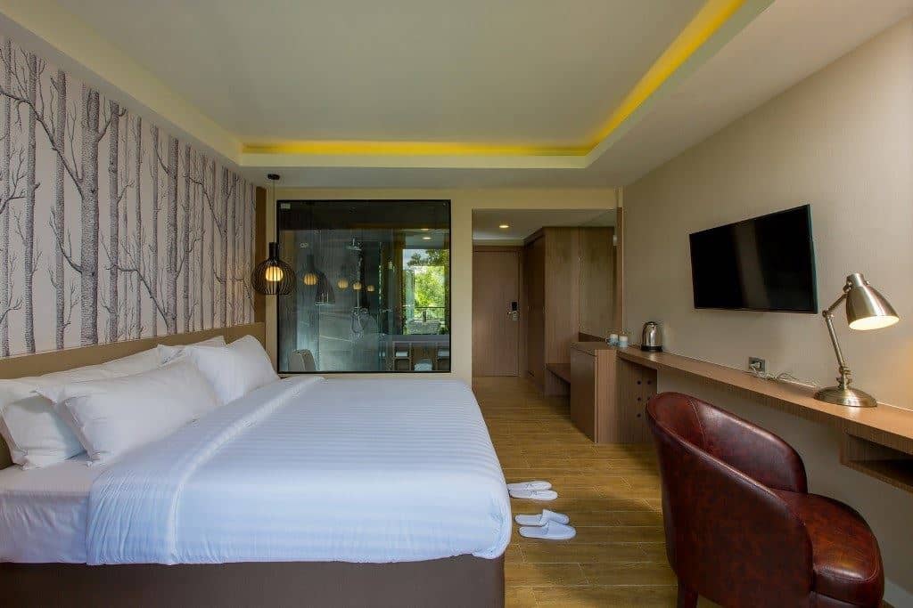 rooms-deluxe-room