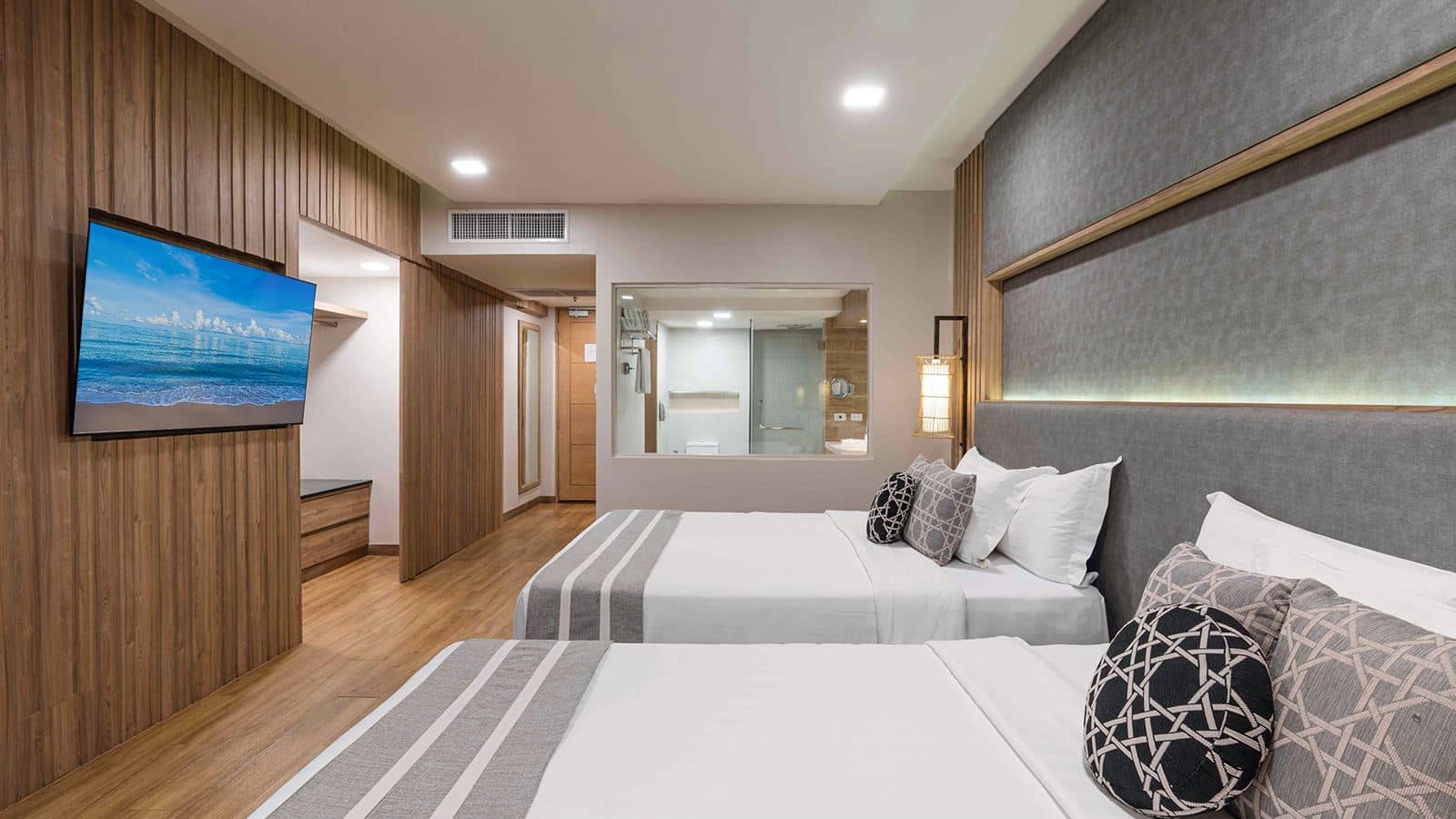 rooms-family-room