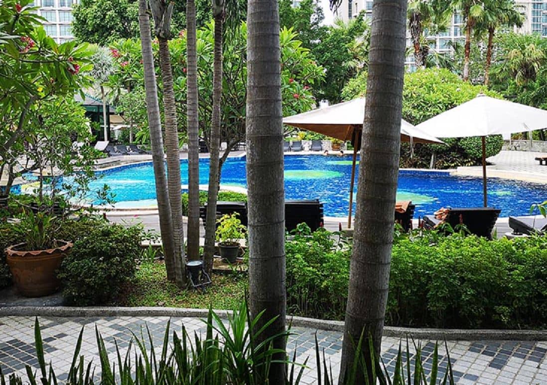 rooms-villa-with-pool-view