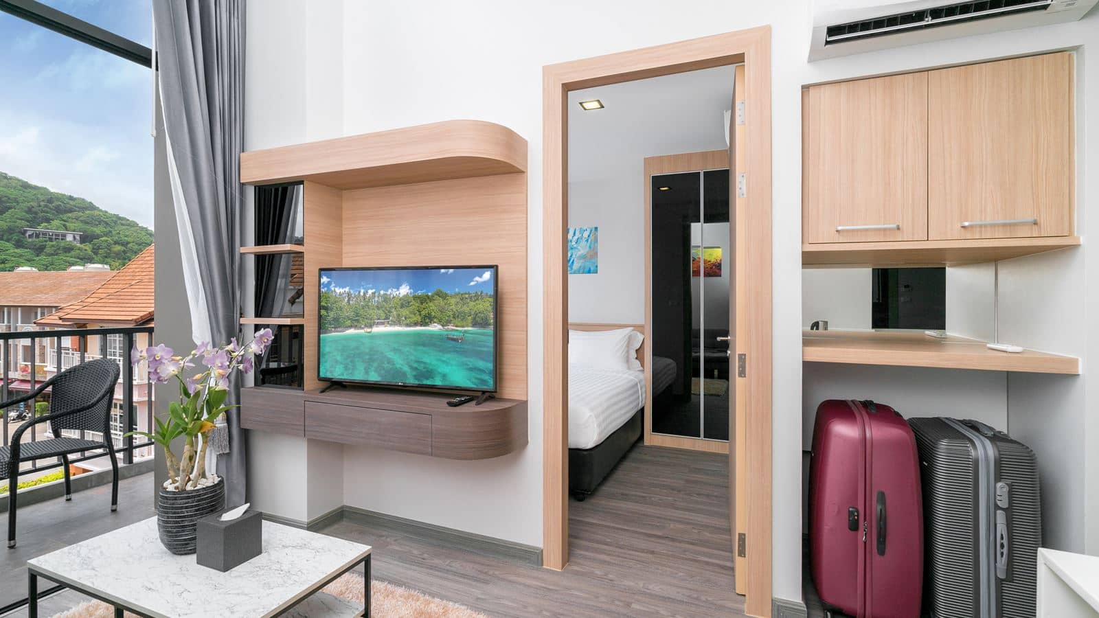 rooms-deluxe-room