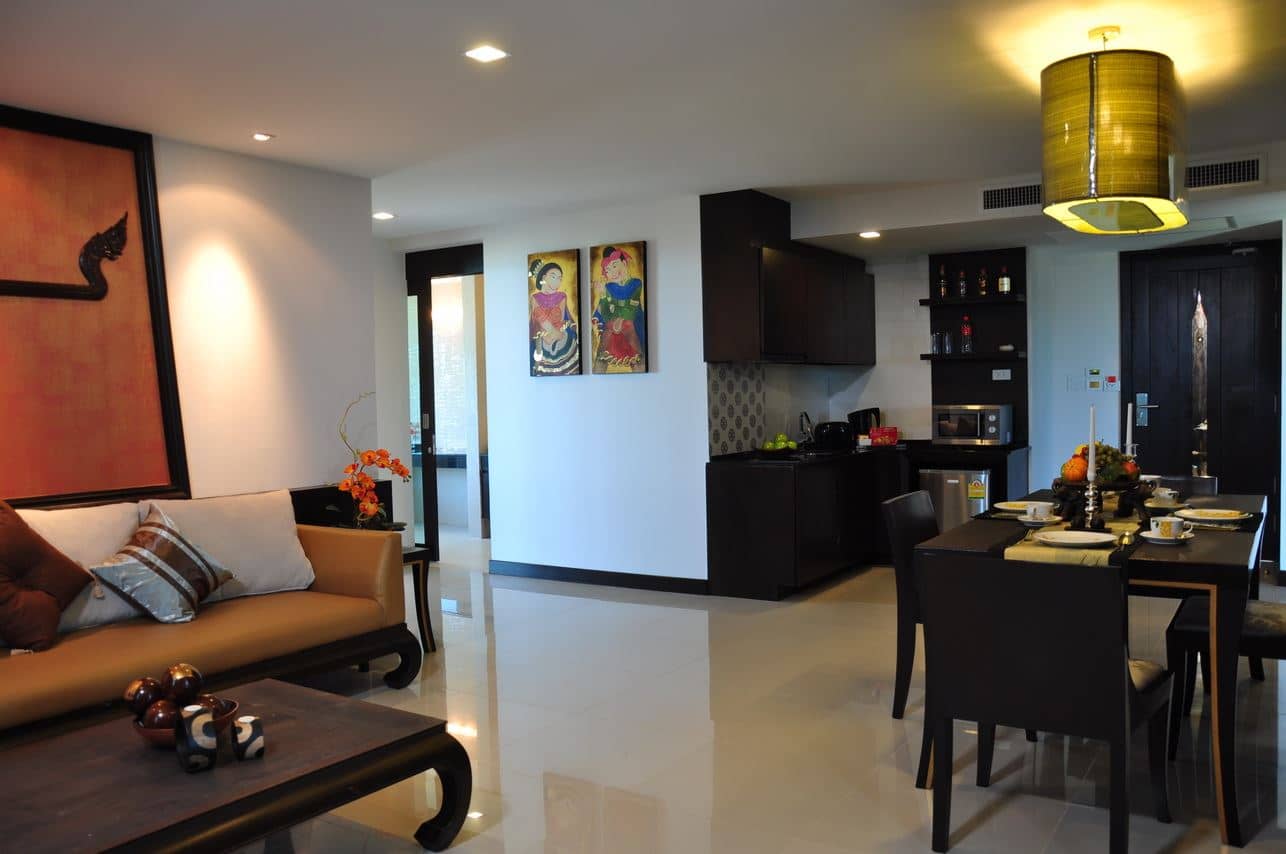 rooms-royal-suite-beach-front