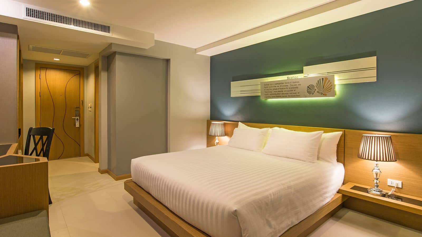 rooms-superior-room