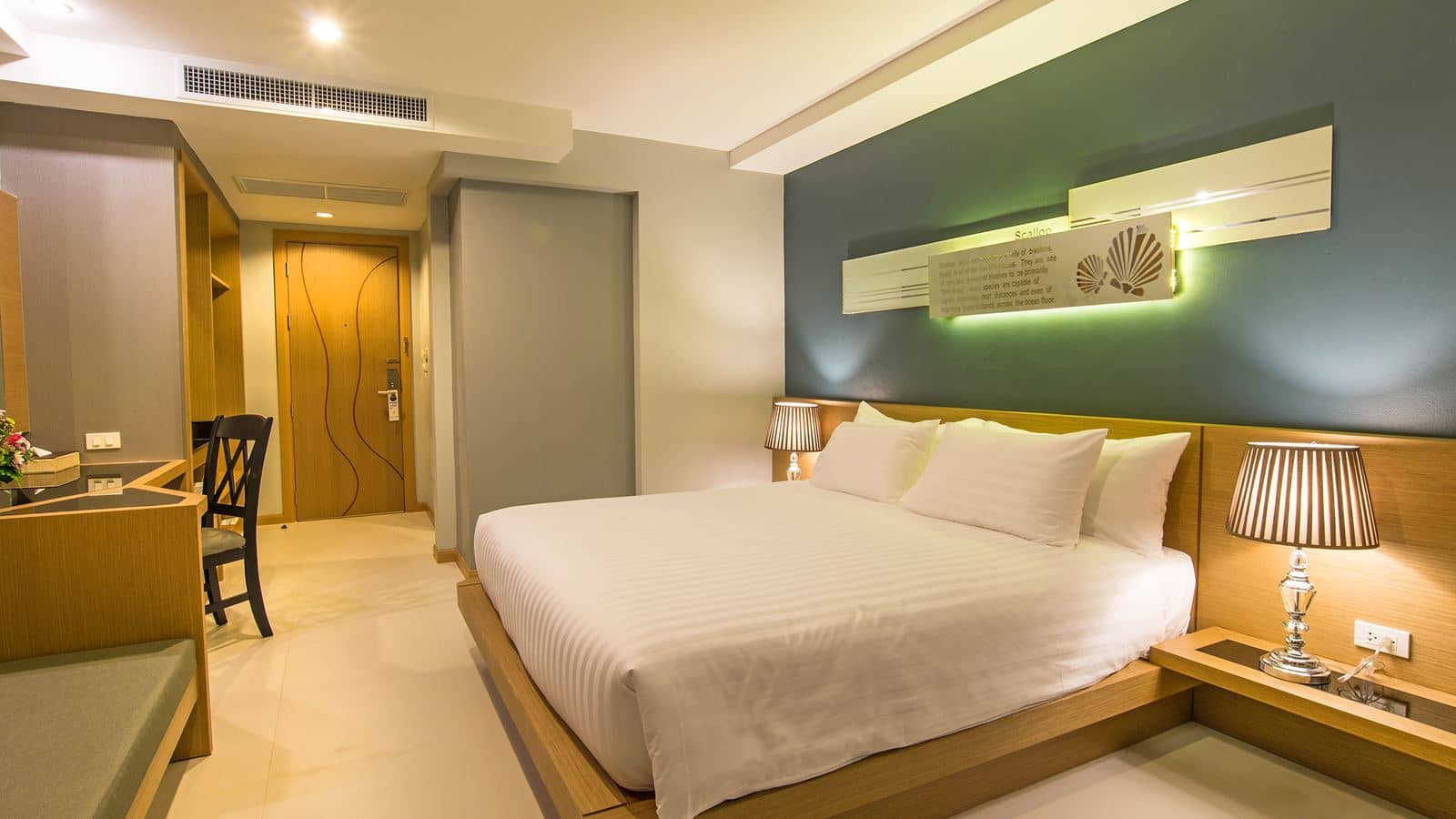 rooms-superior-room