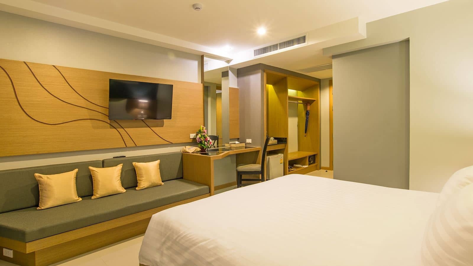 rooms-superior-room