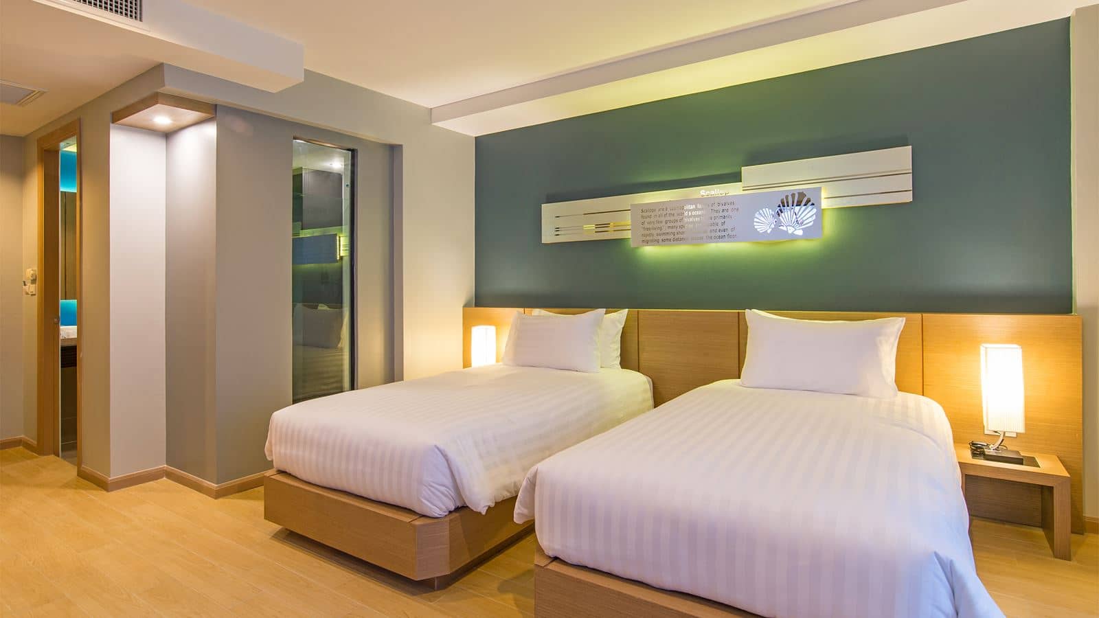 rooms-deluxe-room