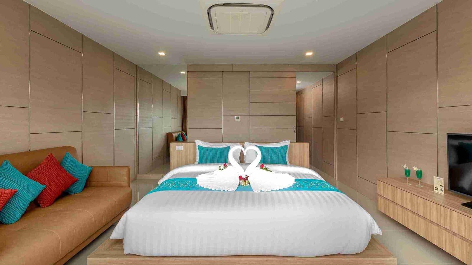 rooms-premier-suite-jacuzzi-seaview