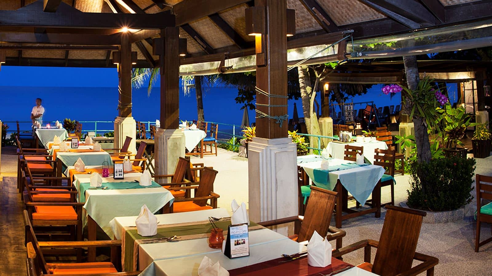 restaurants-yellow-beach-restaurant