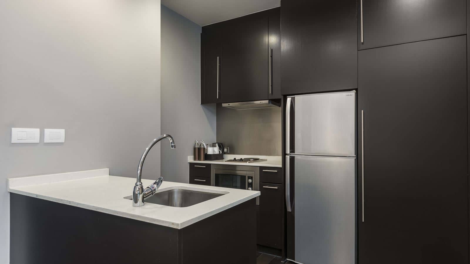 rooms-one-bedroom-skyline-suite