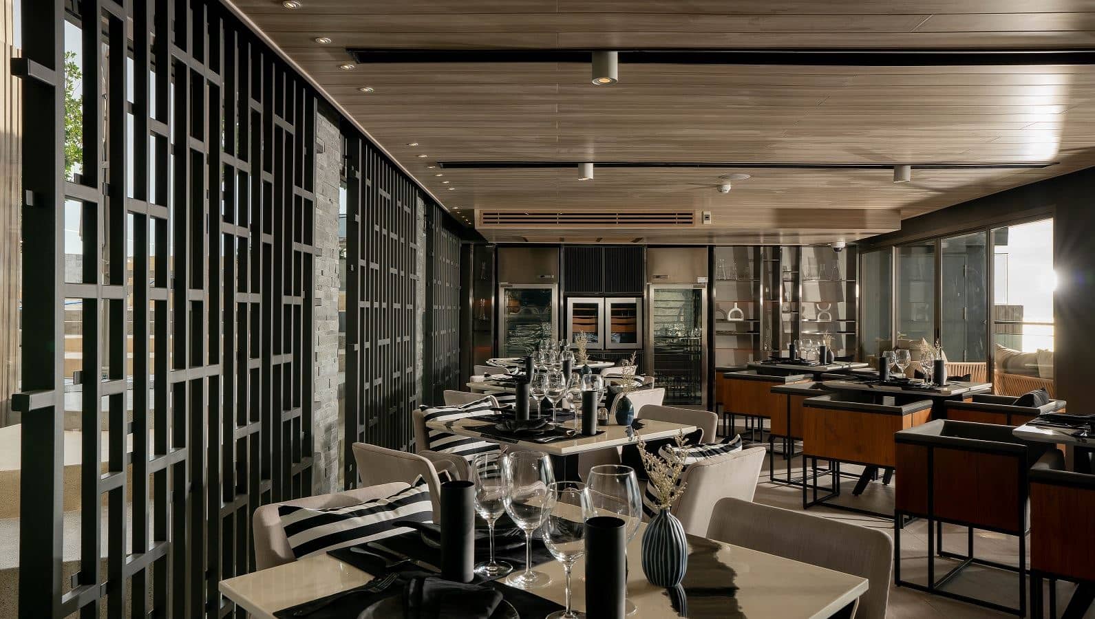 restaurants-lunar