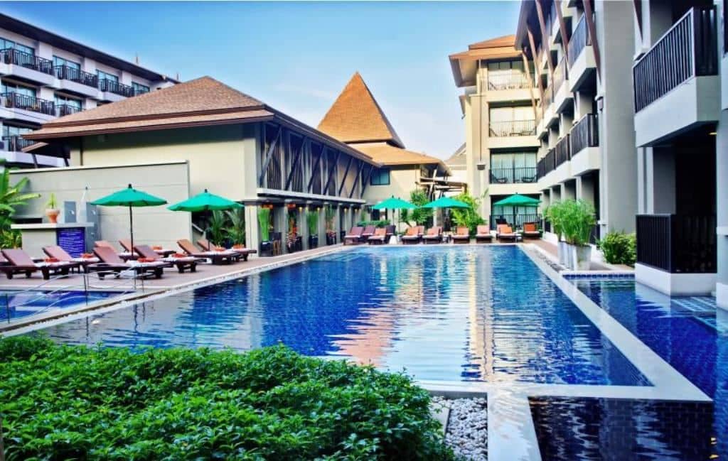 pools-outdoor-pool