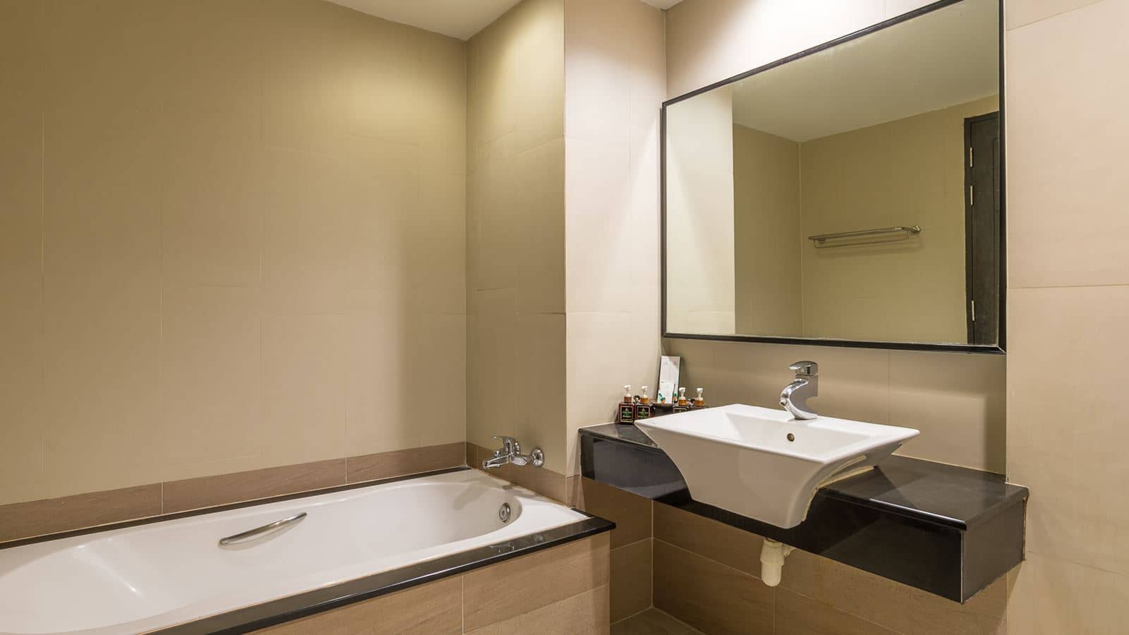 rooms-superior-room