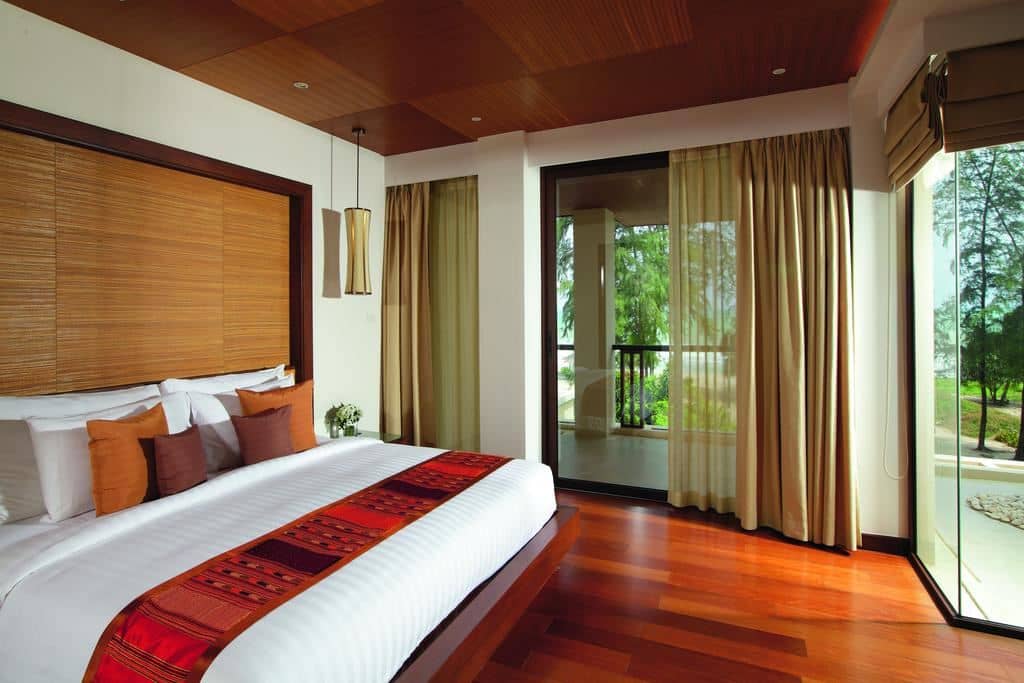 rooms-royal-seaview-jacuzzi-penthouse-3-bedroom