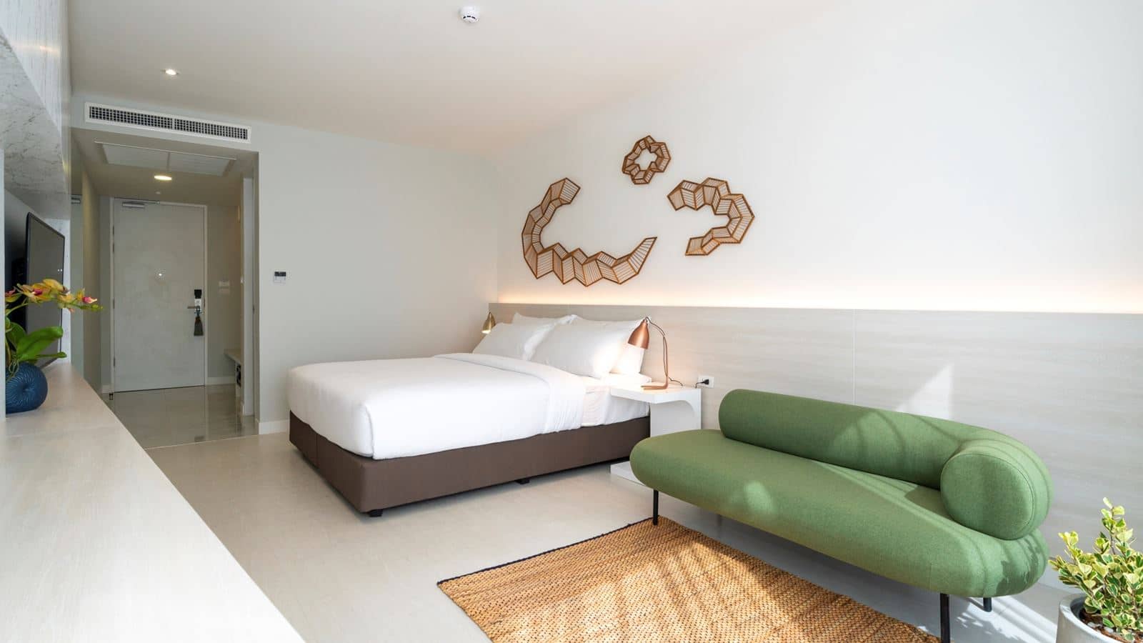 rooms-deluxe-room