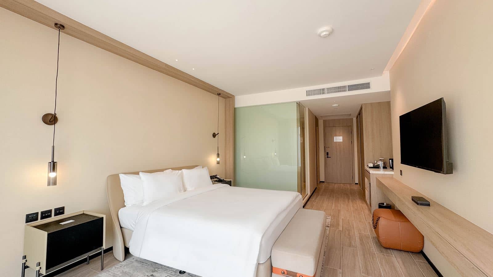 rooms-studio-room