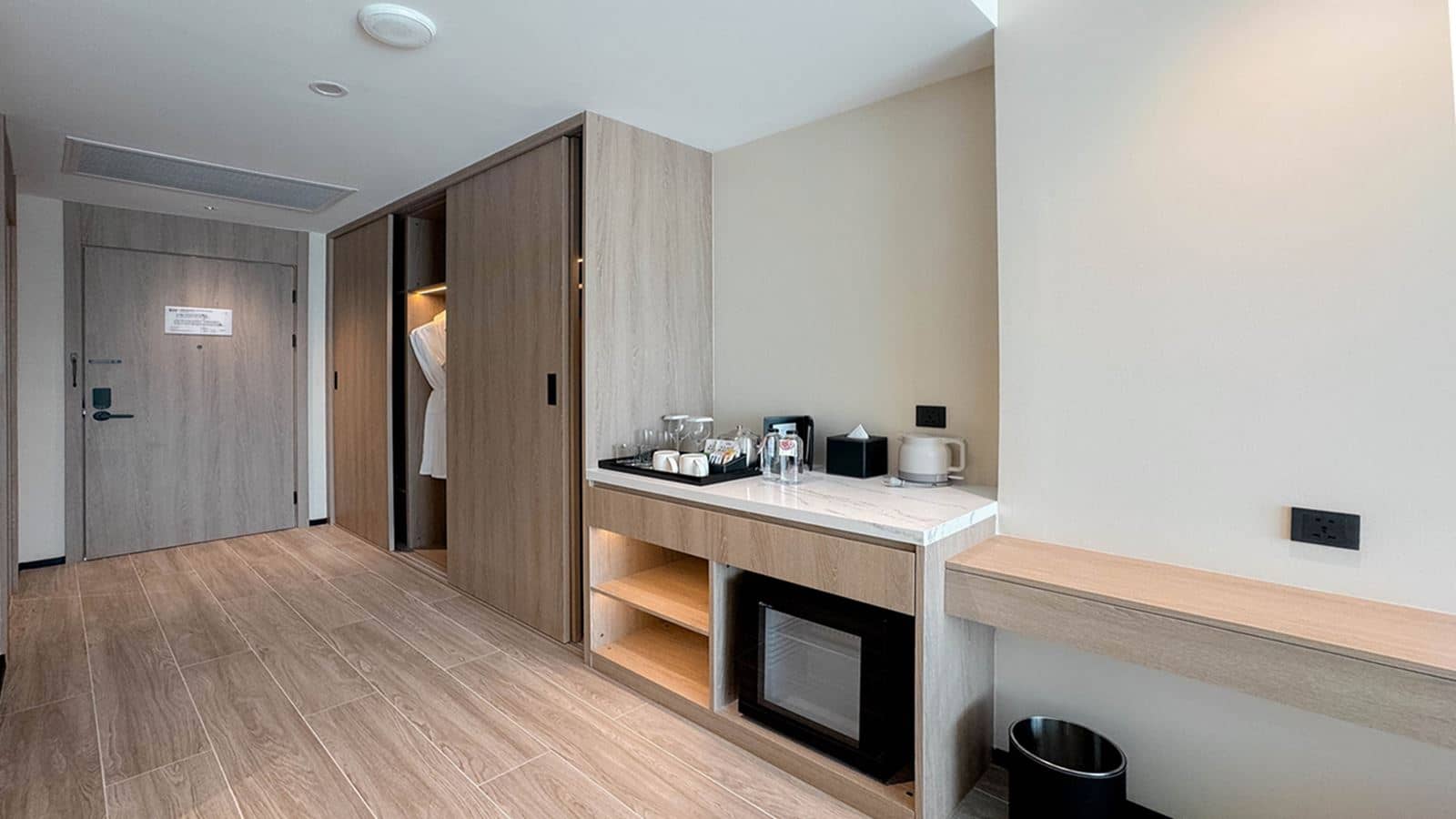 rooms-studio-room