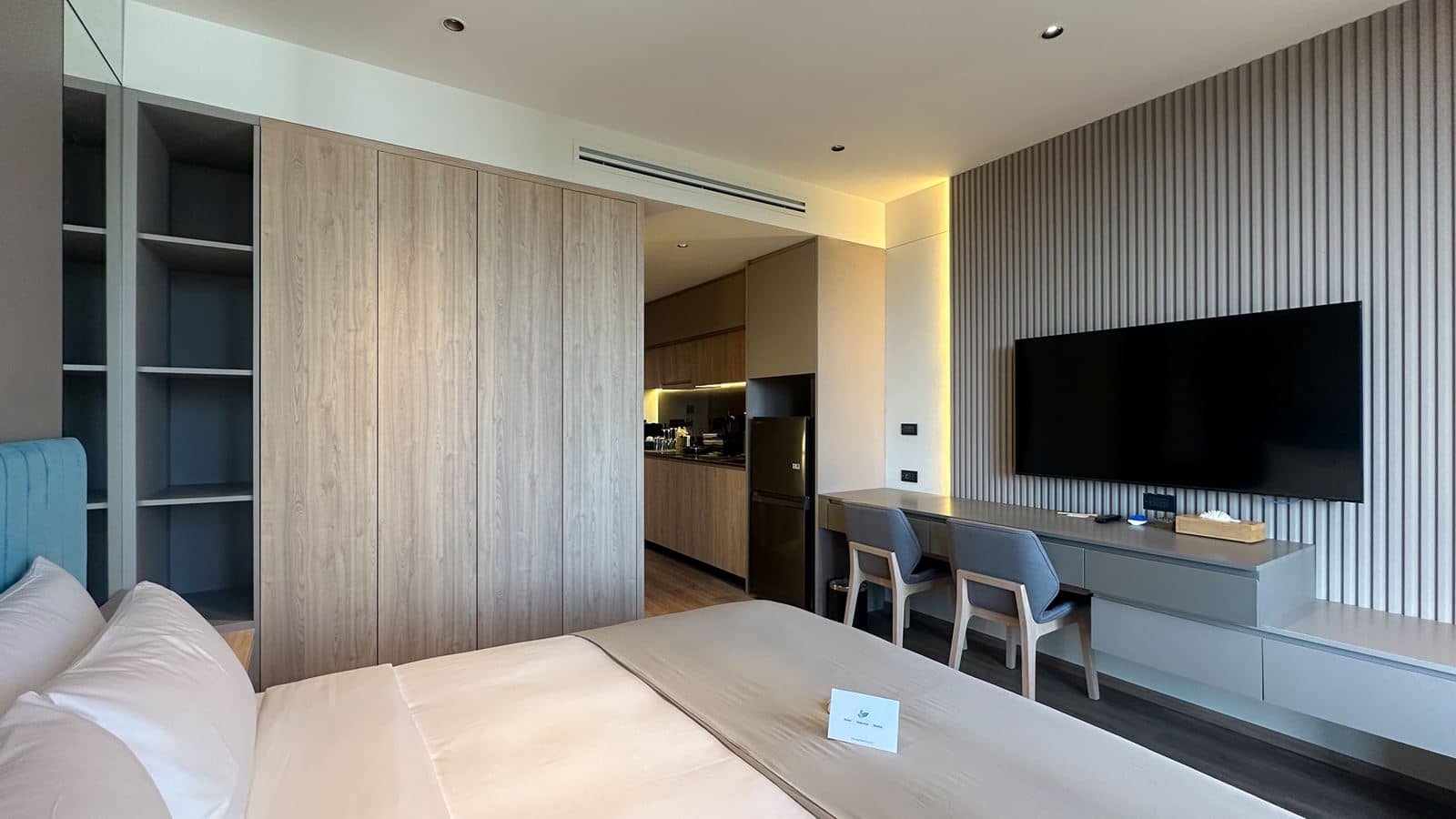 rooms-studio-room