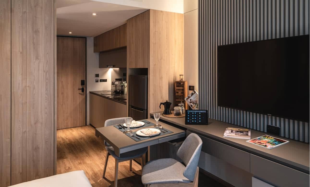 rooms-studio-room