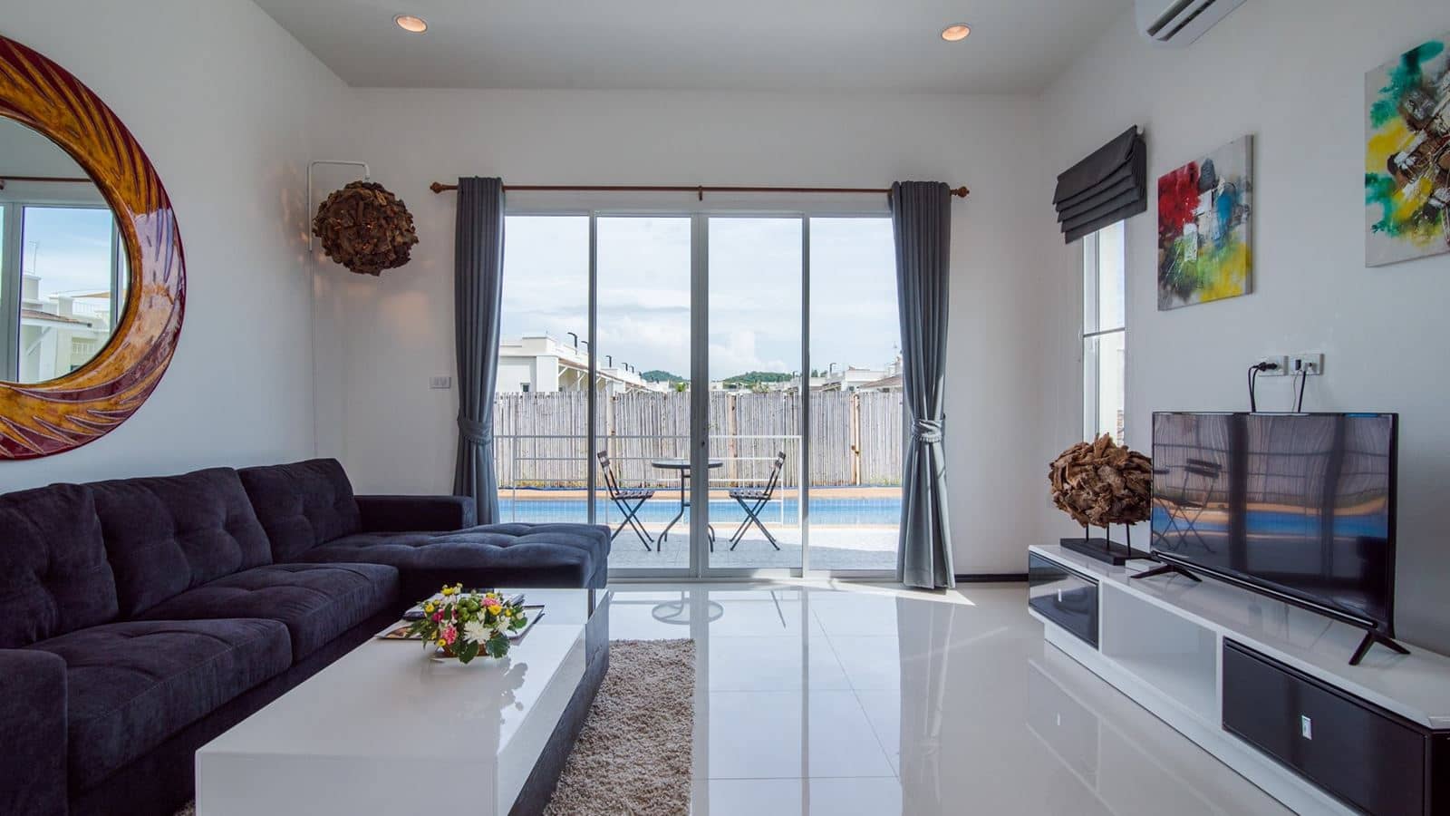 rooms-executive-pool-side-villa-2-bedroom--2-bathroom