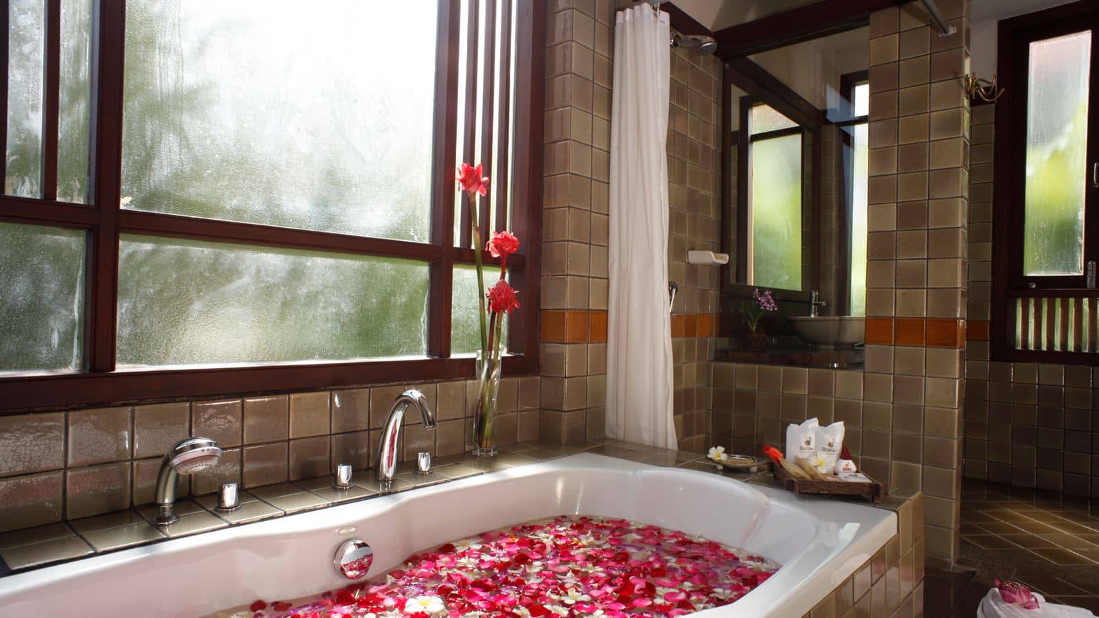 rooms-thai-style-bungalow