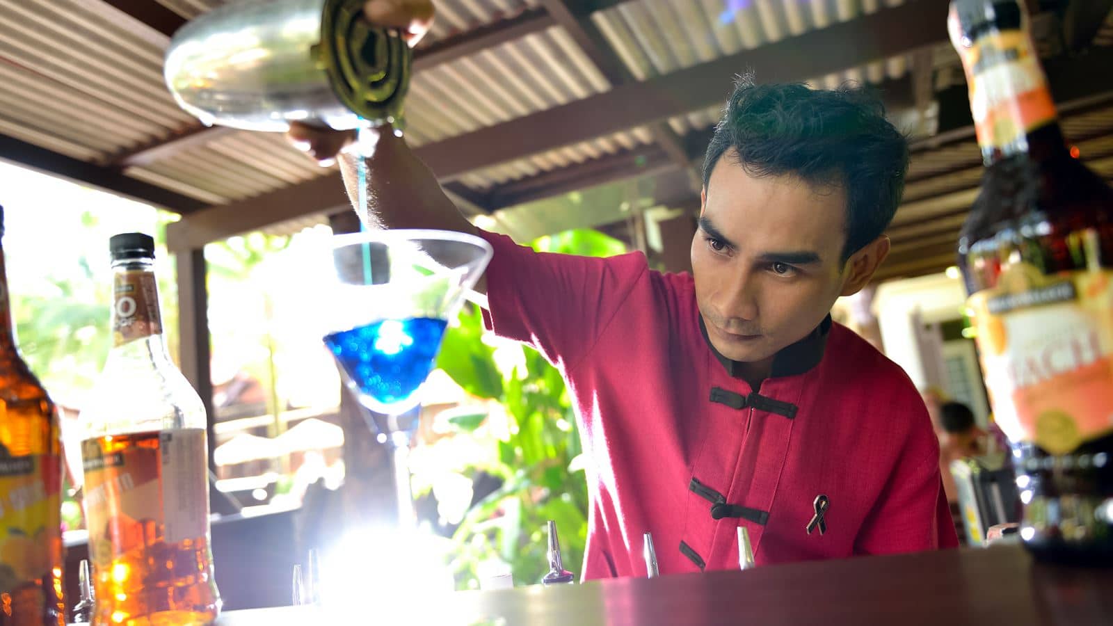 restaurants-lotus-bar
