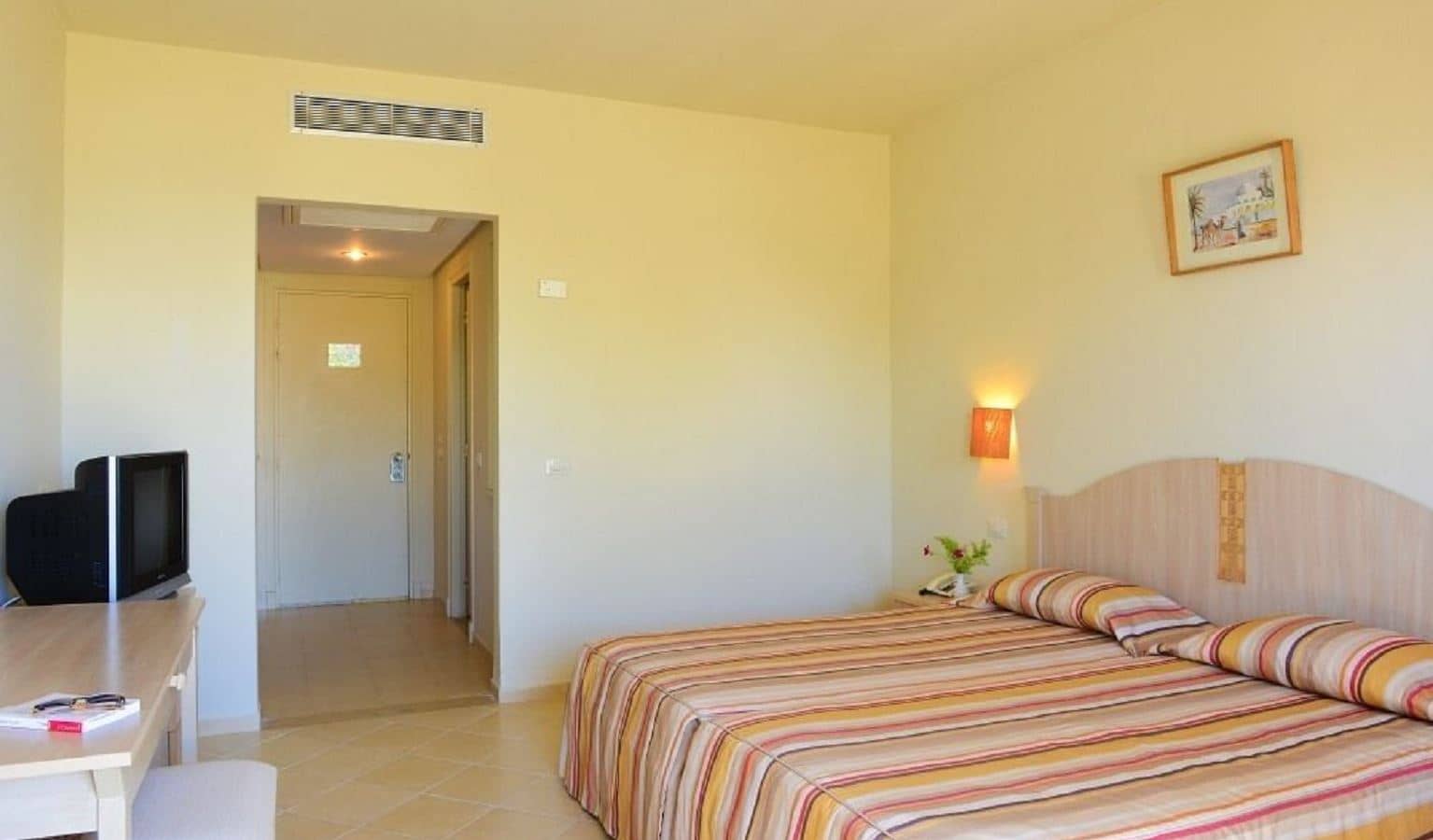 rooms-standard-room