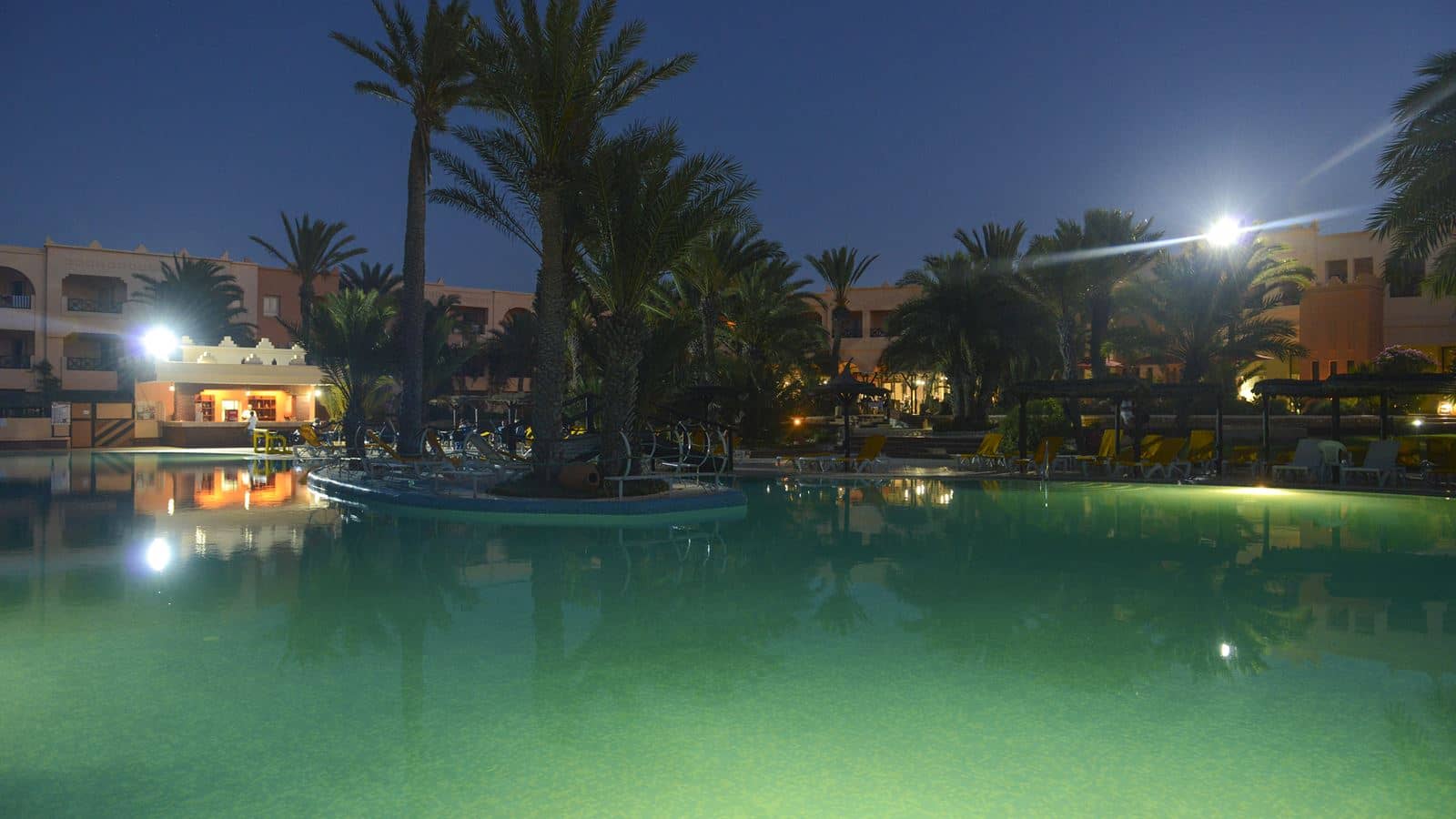 pools-outdoor-pool