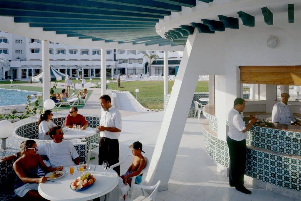 bars-ploof-pool-bar