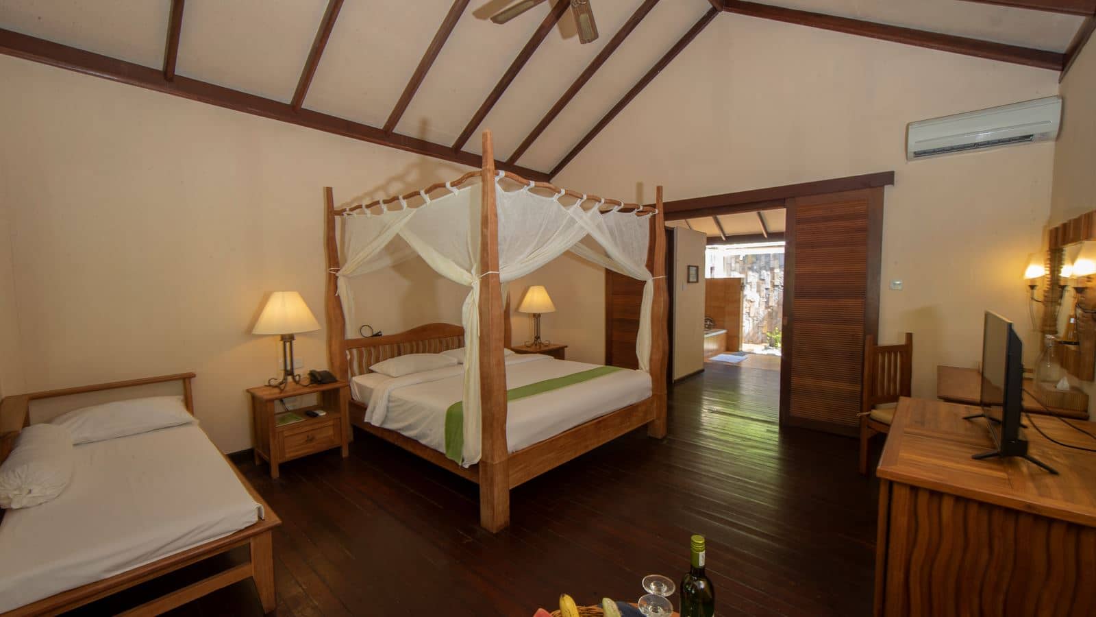 rooms-deluxe-villa